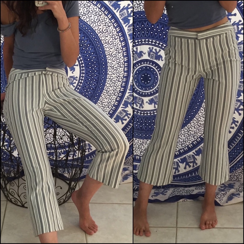 Gianni Bini Meghan Striped Cropped Flare Pant - Picture 2 of 5